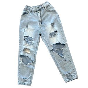 Shein distressed, mom jeans light blue in a size small